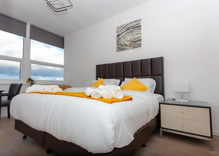One Bedroom Serviced Apartments Flat 311